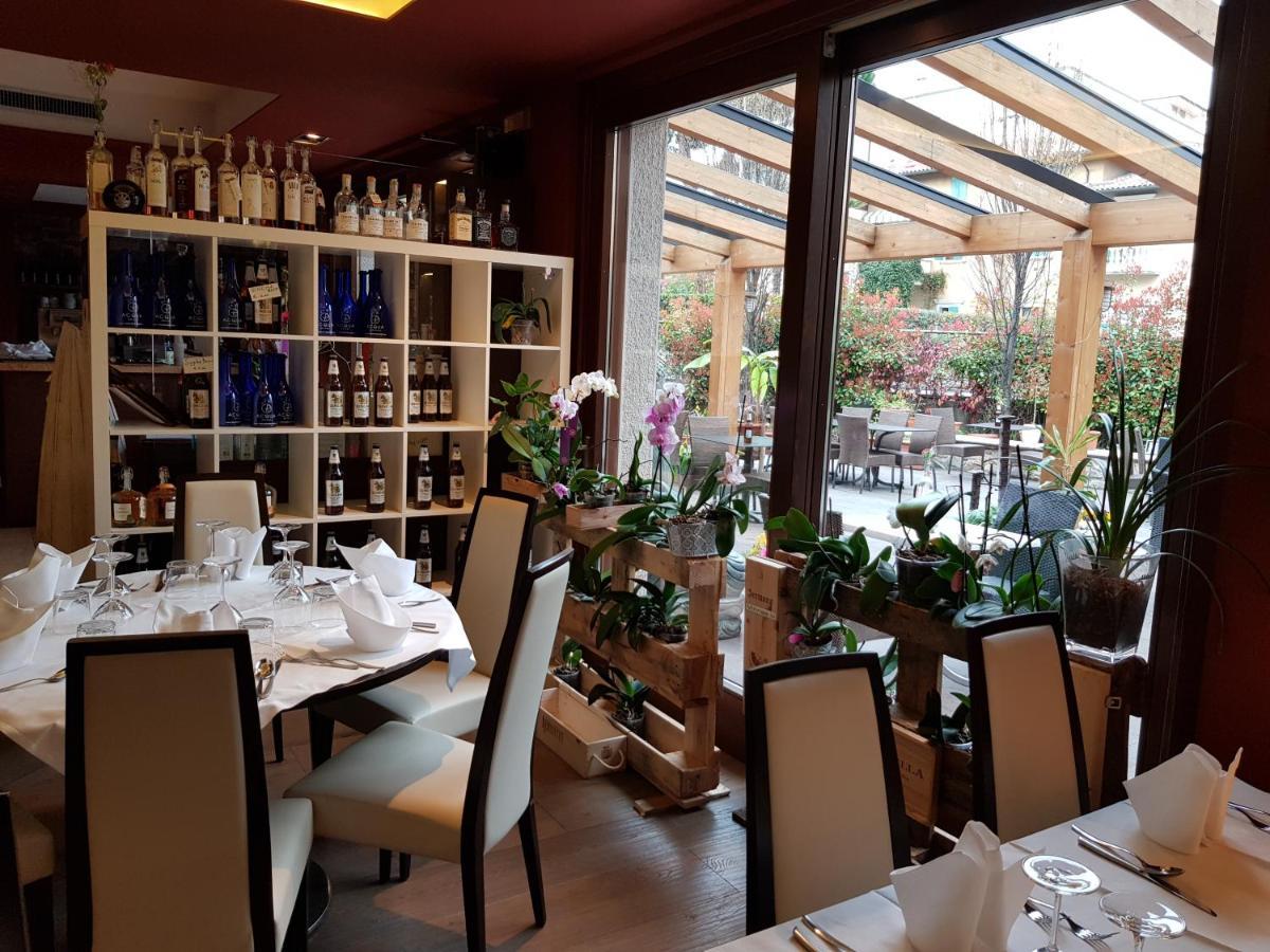 Thai Orchidee Restaurant&Rooms Garda  Exterior foto